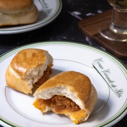BOLLO CON CHORIZO