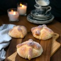 PAN DE MUERTO
