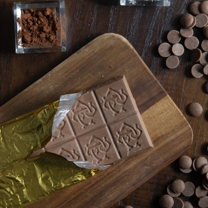 TABLETA DE CHOCOLATE CON LECHE