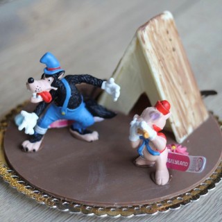 TRES CERDITOS CASA PAJA