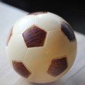 BALÓN DE FÚTBOL CHOCOLATE BLANCO
