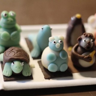 FIGURITAS DE MAZAPÁN PARA TARTAS