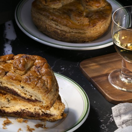 EMPANADA DE CECINA Y QUESO DE CABRA