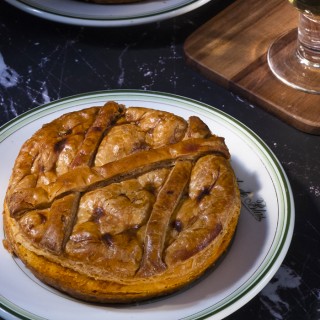 EMPANADA DE CHORIZO Y MANZANA